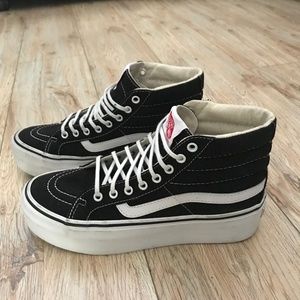 SK8-Hi Platform High Top Vans